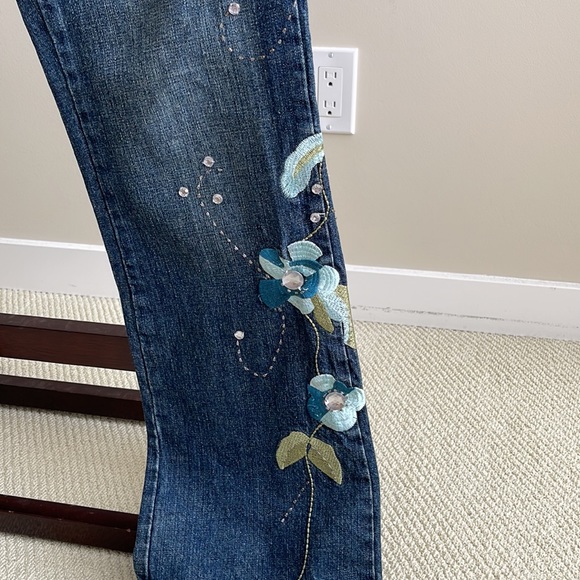 Vintage Guess Jeans Flower Stitchings - Picture 3 of 9